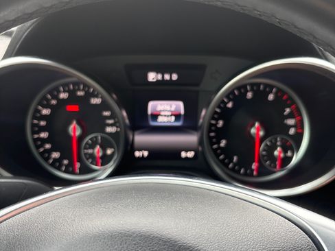 Used 2020 Mercedes-Benz SLC 300 image 13