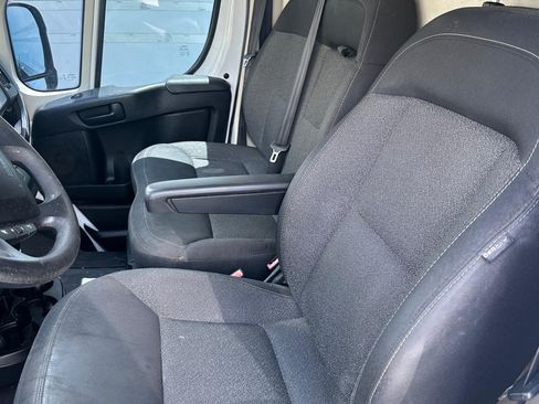 Used 2017 RAM ProMaster 2500 w/ Interior Convenience Group FWD image 2