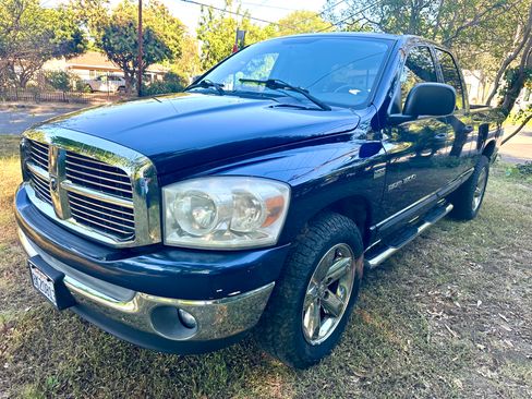 Used 2007 Dodge Ram 1500 Truck SLT w/ Quad Cab Big Horn Value Group RWD image 2
