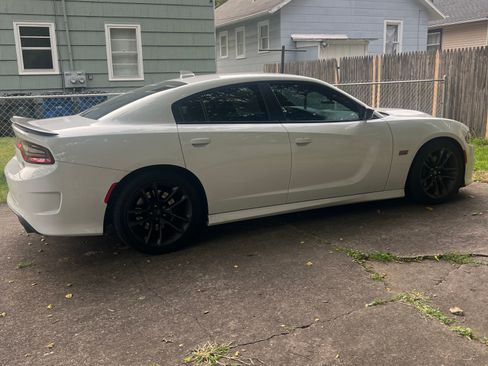 Used 2023 Dodge Charger Scat Pack image 2