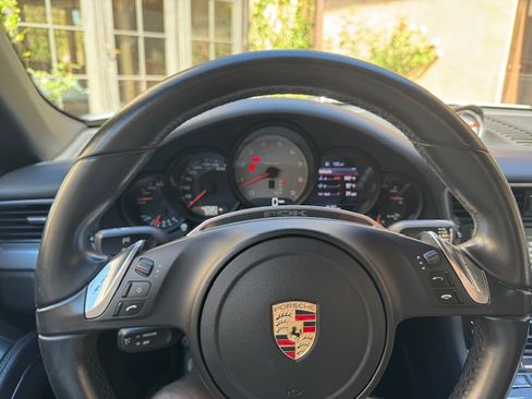 Used 2014 Porsche 911 Carrera S image 10