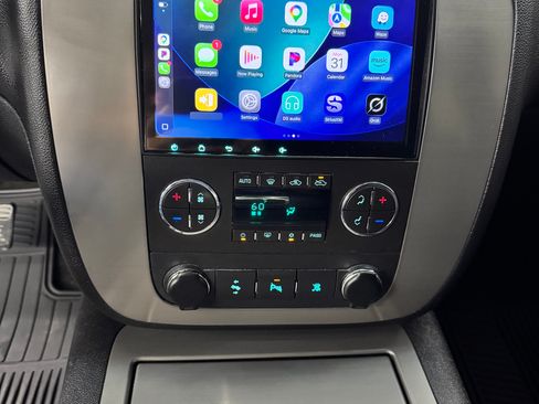 Used 2009 Chevrolet Avalanche LT AWD/4WD image 22