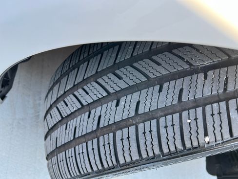 Used 2022 BMW 530i xDrive w/ Convenience Package image 10