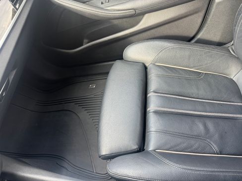 Used 2018 BMW 530i xDrive w/ Premium Package image 15