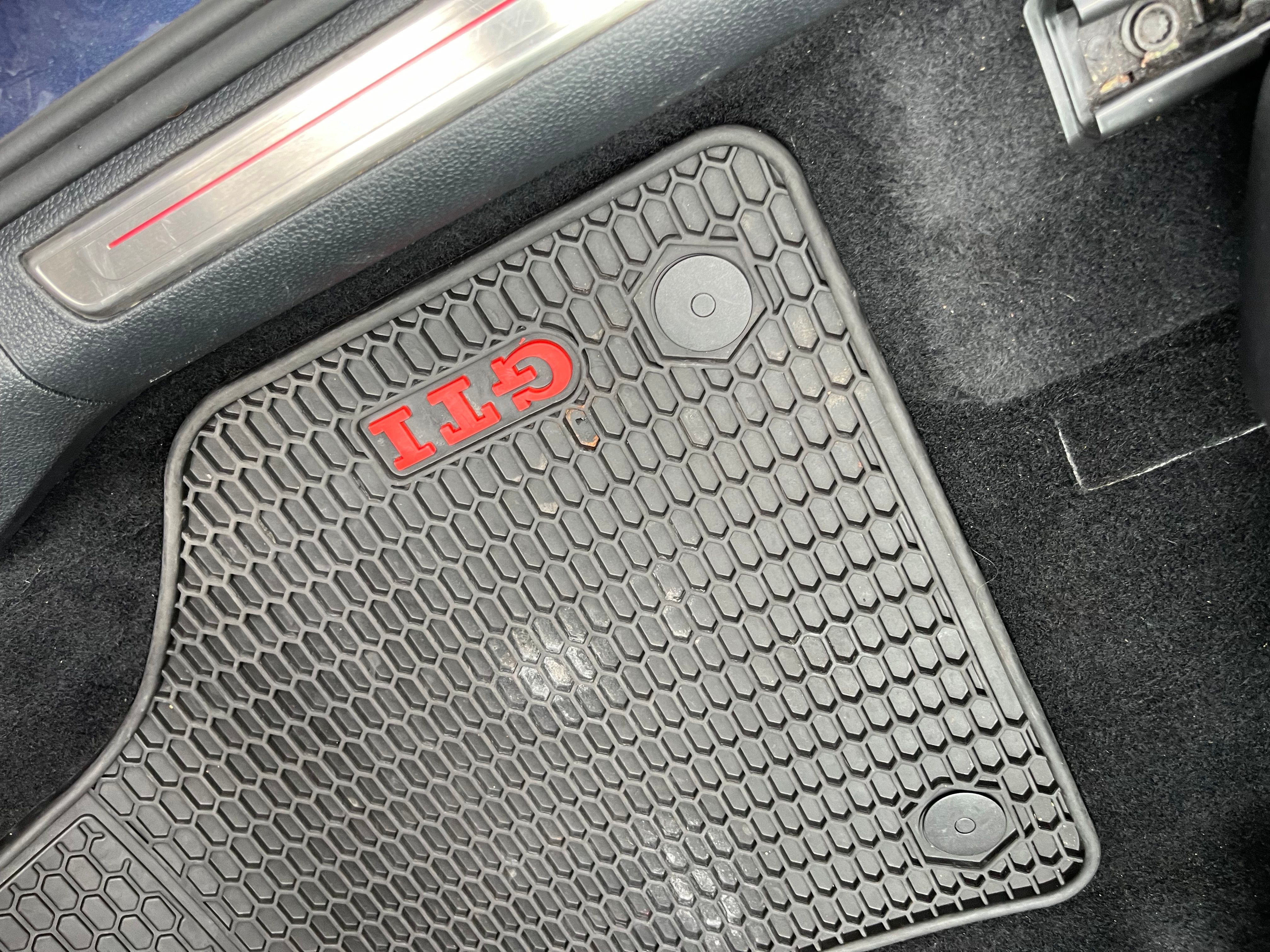 Used 2015 Volkswagen GTI Autobahn FWD image 18