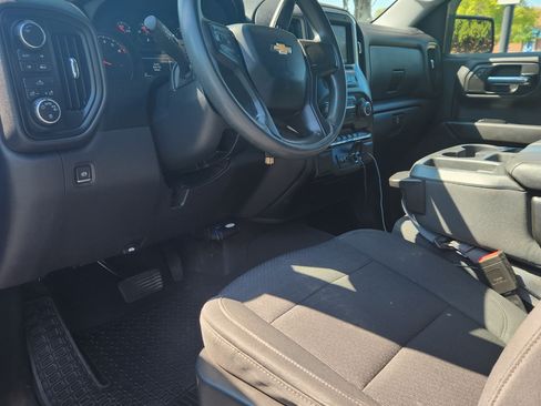 Used 2021 Chevrolet Silverado 1500 Custom image 17