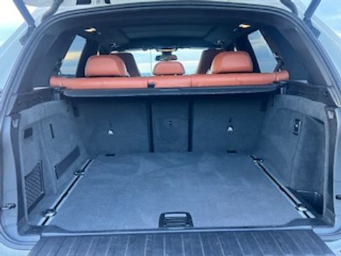Used 2016 BMW X5 M image 21