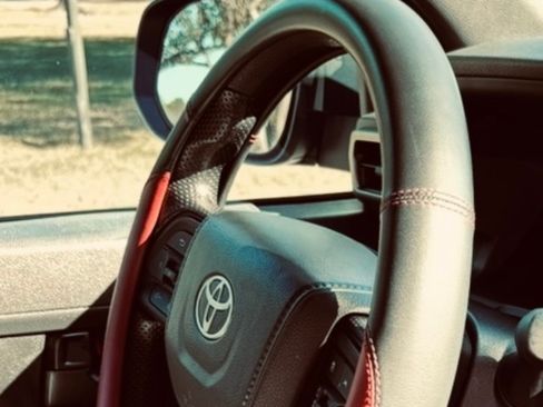 Used 2025 Toyota Tacoma SR5 image 13