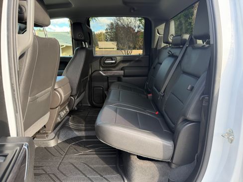 Used 2020 Chevrolet Silverado 3500 LTZ w/ Gooseneck/5TH Wheel Package image 10