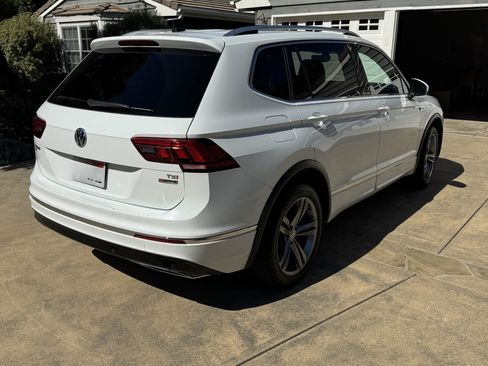 Used 2018 Volkswagen Tiguan SEL image 5