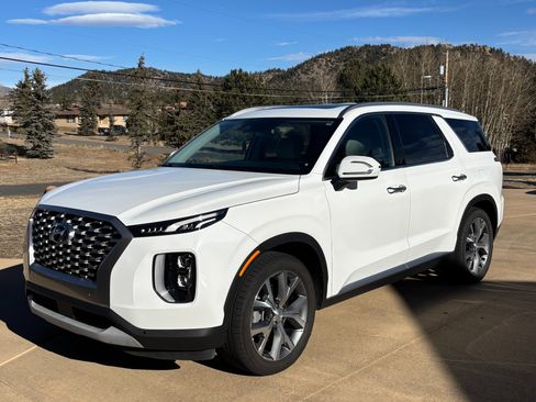 Used 2022 Hyundai Palisade SEL w/ 8P Bench Seat Package image 4