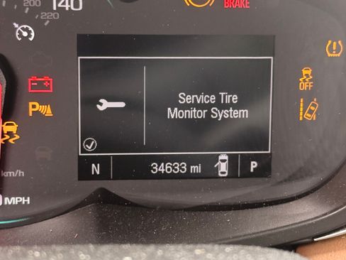 Used 2018 Chevrolet Trax Premier w/ LPO, Protection Package AWD/4WD image 5