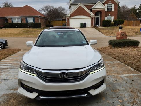 Used 2016 Honda Accord EX-L image 1