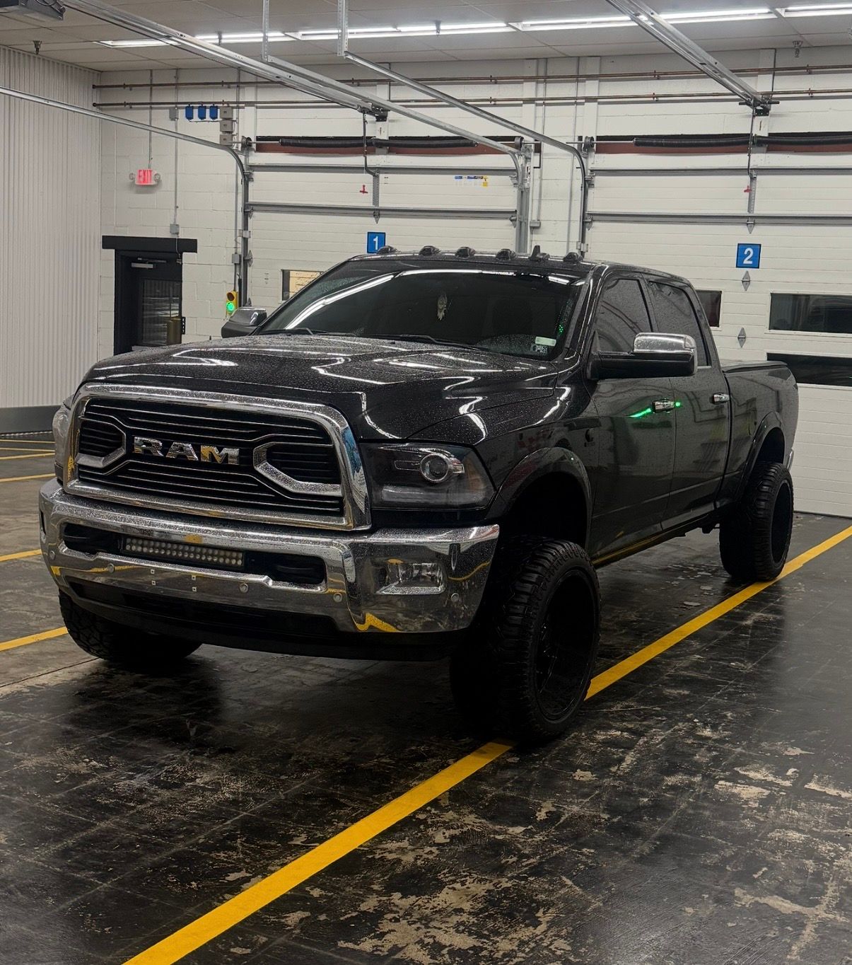 Used 2018 RAM 2500 Longhorn w/ Snow Chief Group AWD/4WD image 1