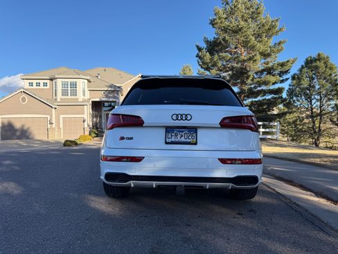 Used 2019 Audi SQ5 Premium Plus w/ Premium Plus Package image 10