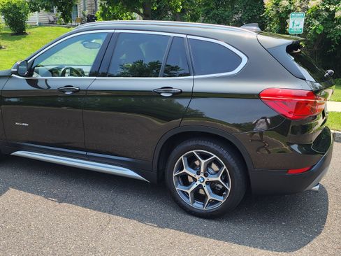 Used 2016 BMW X1 xDrive28i image 2