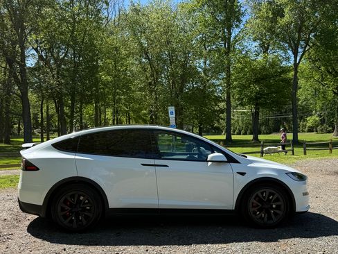 Used 2024 Tesla Model X Plaid AWD/4WD image 10