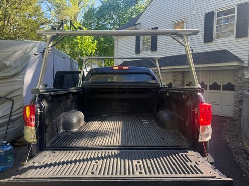 Used 2010 Toyota Tundra 4x4 Double Cab image 11