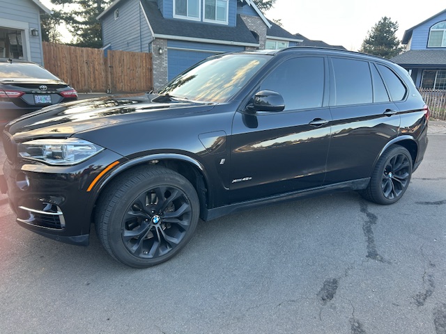 Used 2017 BMW X5 xDrive40e AWD/4WD image 1