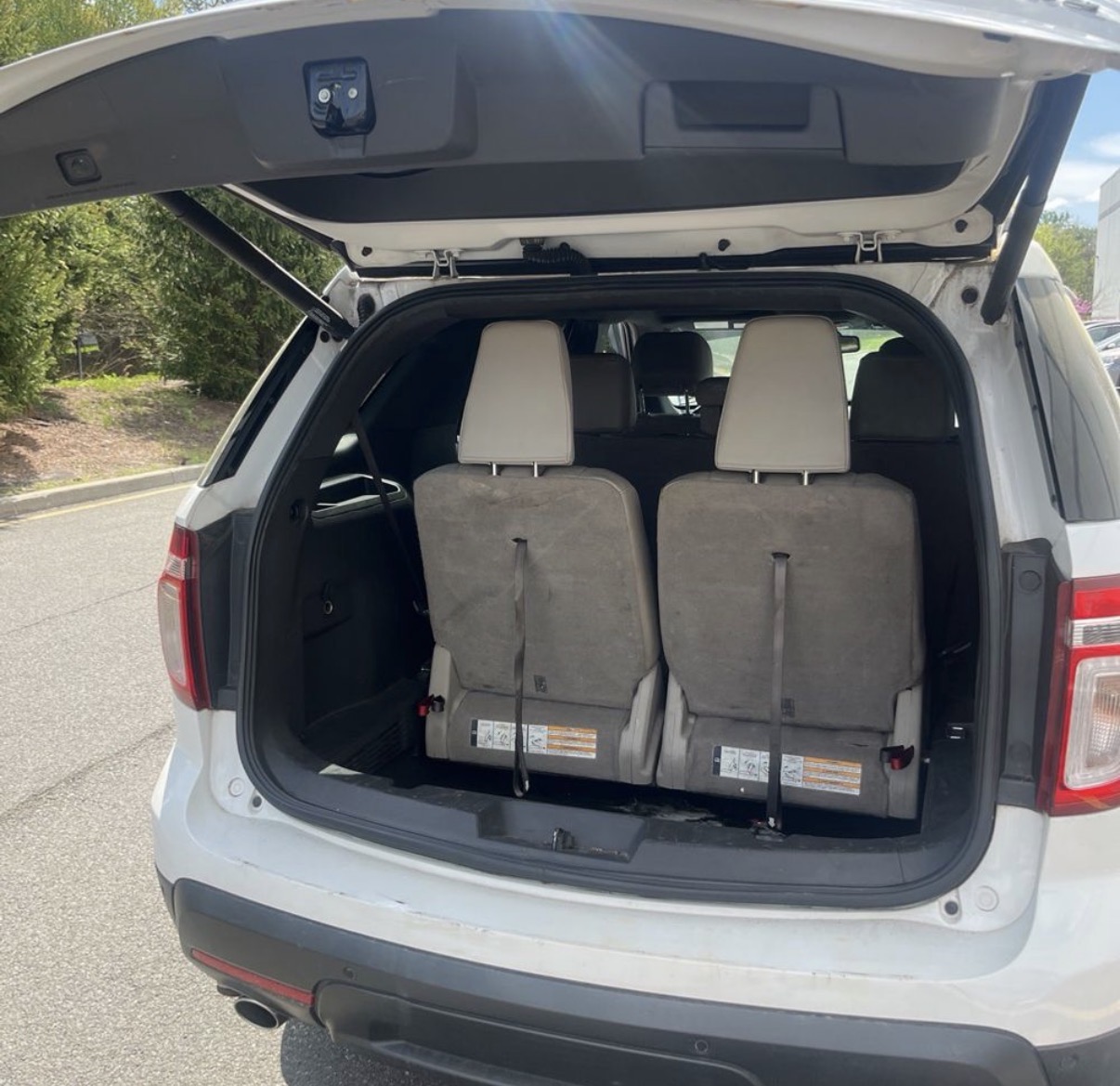 Used 2013 Ford Explorer XLT AWD/4WD image 22