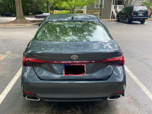 Used 2022 Toyota Avalon XLE FWD image 10