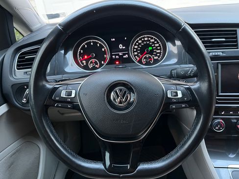 Used 2018 Volkswagen Golf S AWD/4WD image 27