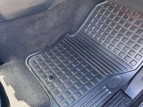 Used 2016 Land Rover LR4 HSE Silver Edition image 15