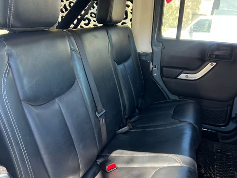 Used 2014 Jeep Wrangler Unlimited Sahara w/ Max Tow Package image 6