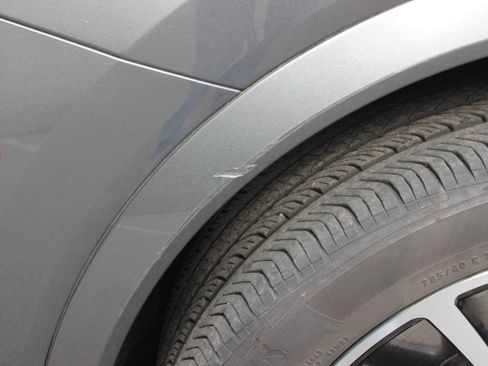 Used 2023 Porsche Cayenne image 16