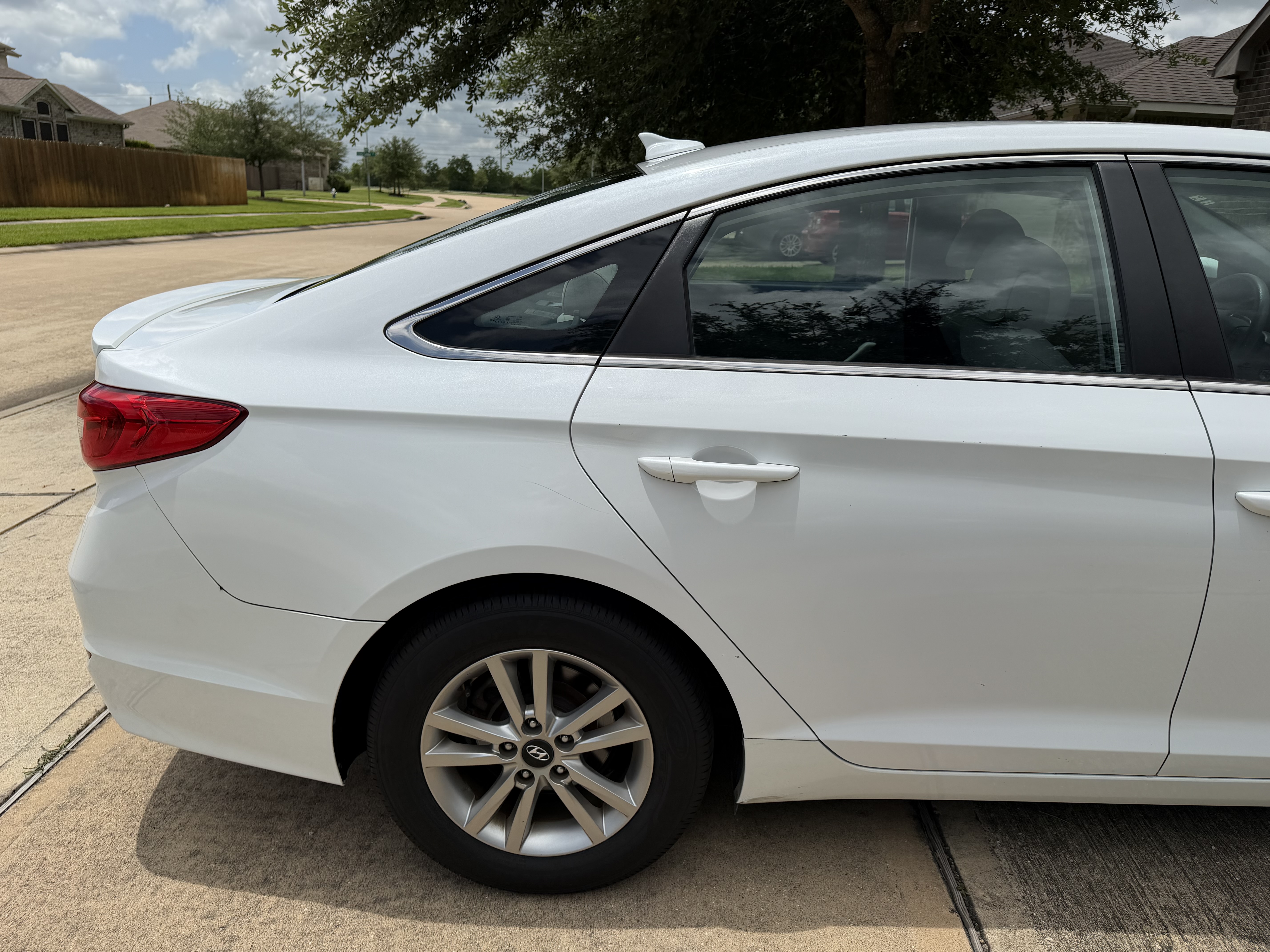 Used 2017 Hyundai Sonata SE FWD image 12