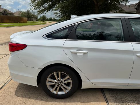 Used 2017 Hyundai Sonata SE FWD image 12