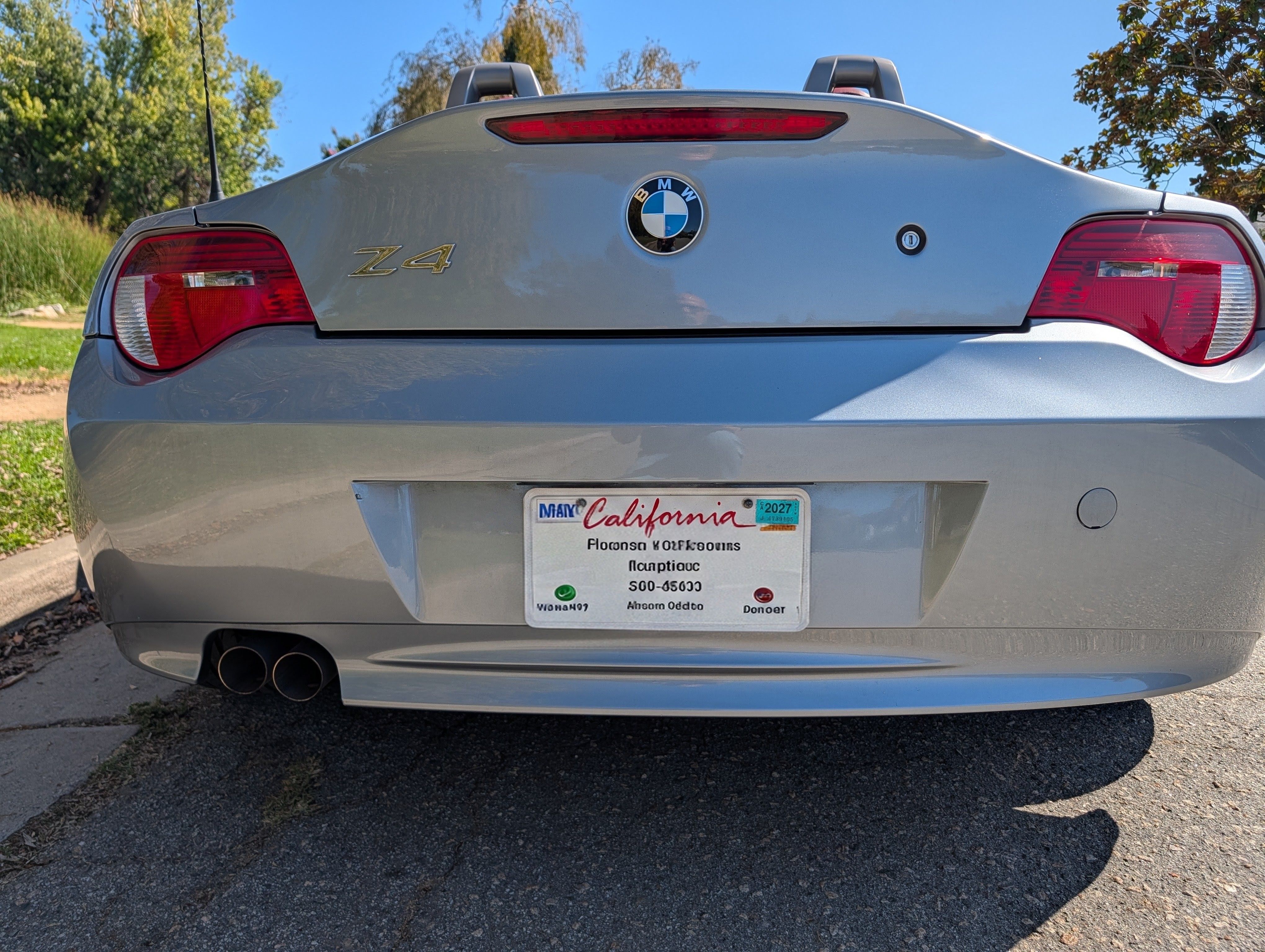Used 2006 BMW Z4 3.0i RWD image 9