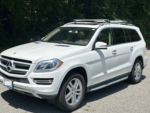 Used 2016 Mercedes-Benz GL 450 4MATIC image 4