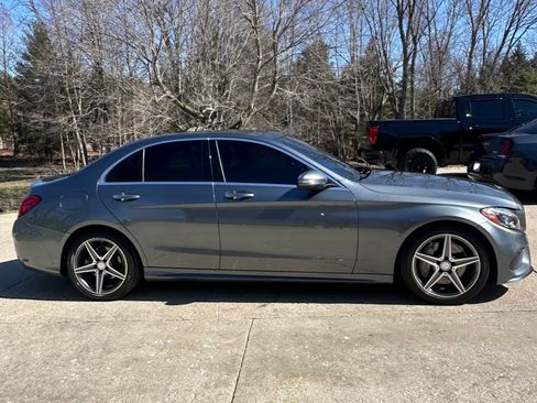 Used 2017 Mercedes-Benz C 300 4MATIC Sedan image 11