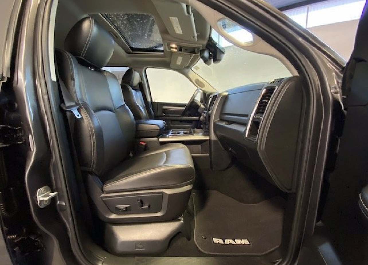 Used 2015 RAM 1500 Sport AWD/4WD image 26