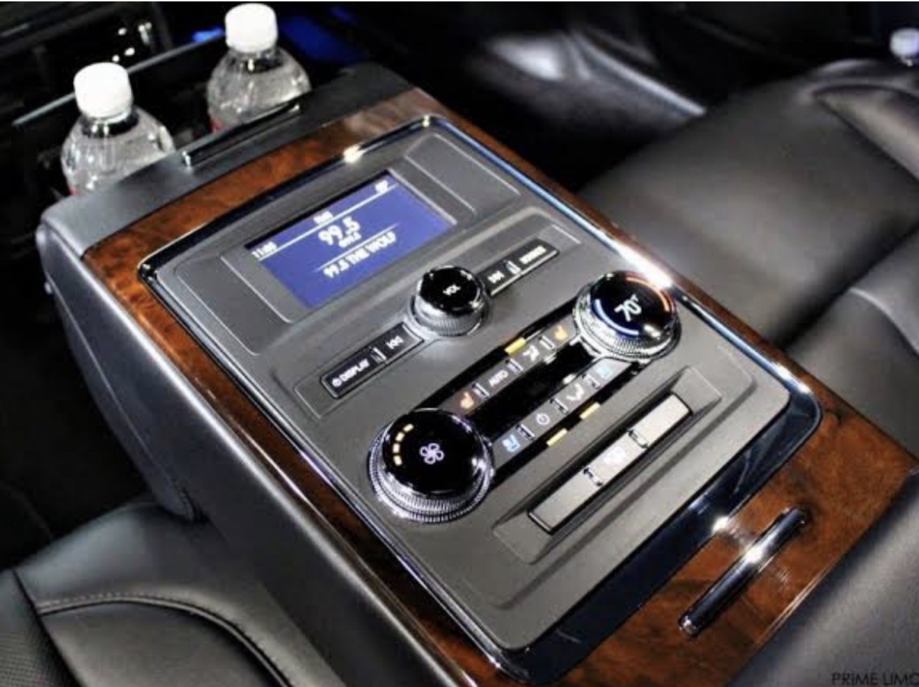 Used 2020 Lincoln Continental AWD w/ Equipment Group 500A image 2
