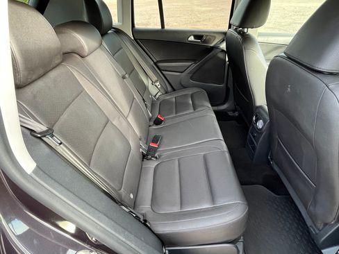 Used 2016 Volkswagen Tiguan S image 13
