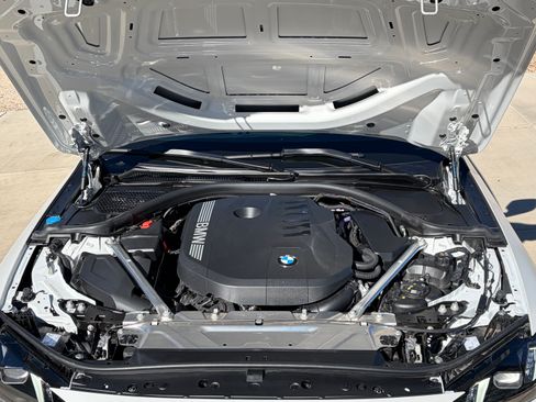 Used 2025 BMW 440i xDrive Coupe w/ Premium Package image 11