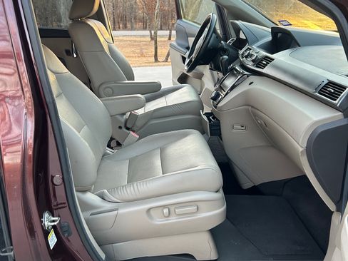 Used 2014 Honda Odyssey EX-L image 8