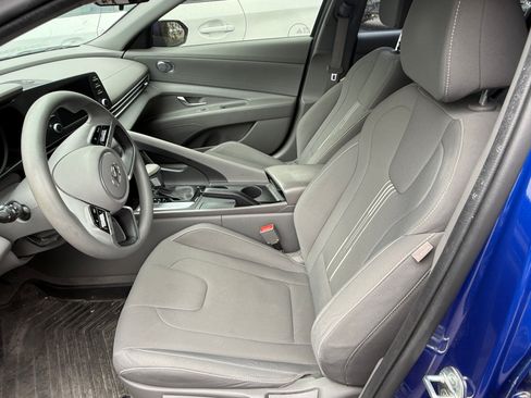 Used 2022 Hyundai Elantra SEL w/ Preferred Accessory Package image 4