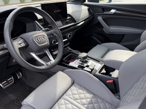 Used 2024 Audi SQ5 Premium Plus AWD/4WD image 9