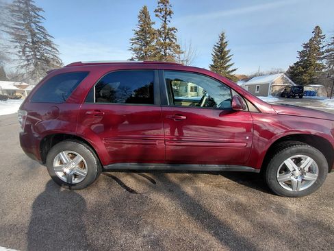 Used 2008 Chevrolet Equinox LT w/ LT Preferred Equipment Group image 2