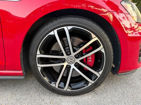 Used 2017 Volkswagen GTI Sport FWD image 15