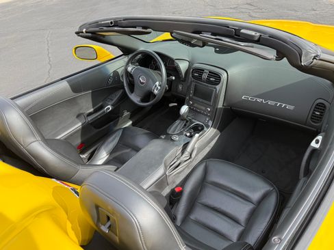 Used 2010 Chevrolet Corvette Convertible w/ Preferred Equipment Group image 22