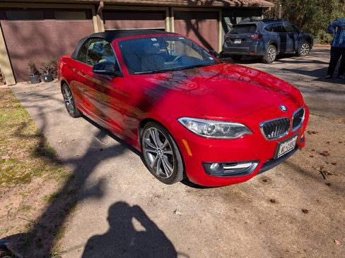 Used 2015 BMW 228i Convertible image 10