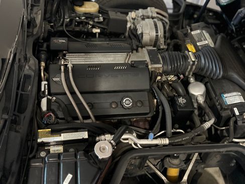 Used 1994 Chevrolet Corvette Coupe image 4