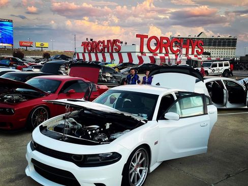 Used 2016 Dodge Charger R/T Scat Pack image 10