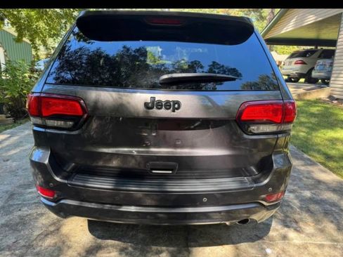 Used 2019 Jeep Grand Cherokee Altitude image 6