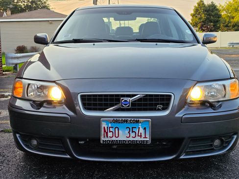Used 2005 Volvo S60 R AWD/4WD image 22