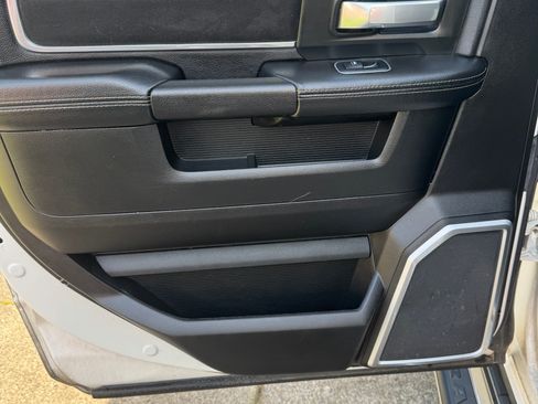 Used 2020 RAM 2500 Laramie image 16